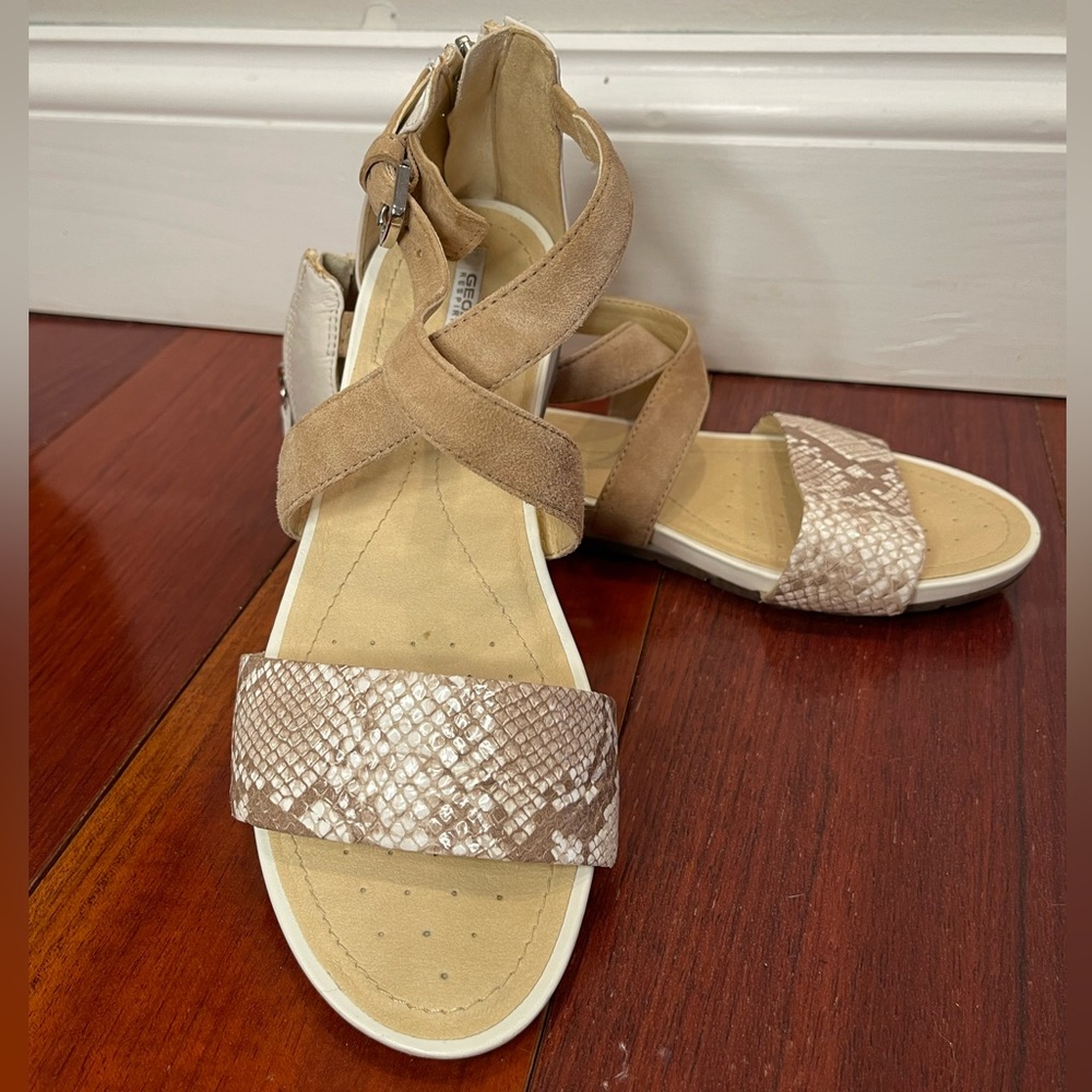 Geox Respira Cross strap sandals